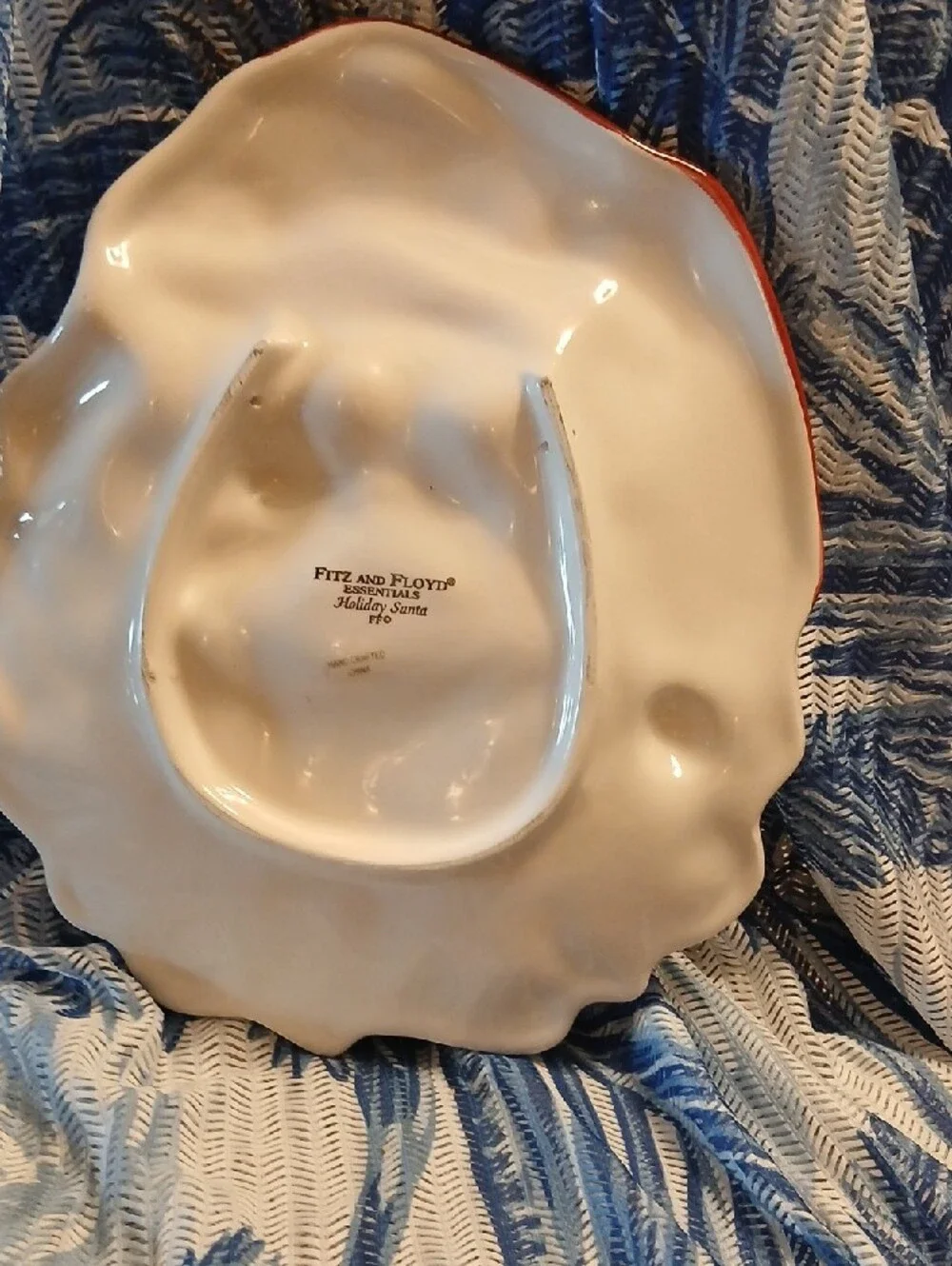 Fitz and Floyd Ceramic Santa Face Cookie Plate in Red, White, Green